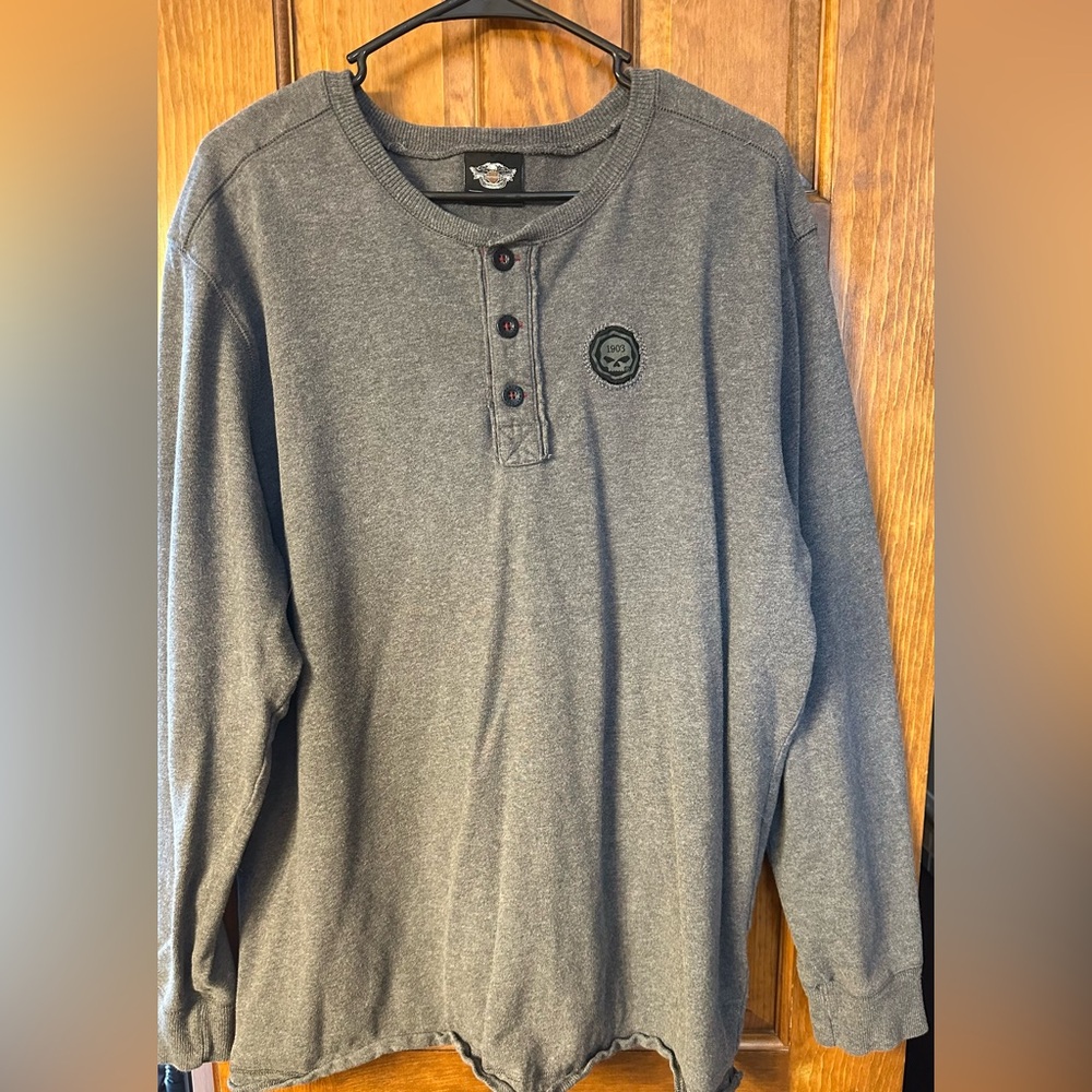 Harley Davidson men’s long sleeve shirt